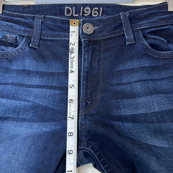DL1961 Amanda Seville Distressed Skinny Jeans Size 28 - Picture 14 of 15